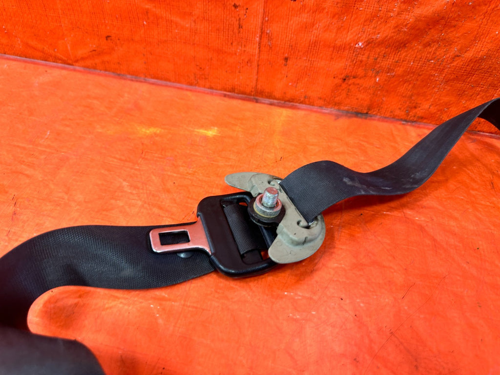 07-11 HONDA CIVIC SI SEDAN - DRIVER LEFT FRONT SEAT BELT - BLACK COLOR - OEM 3034