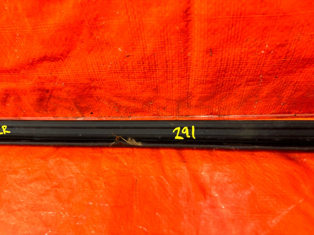 04 08 ACURA TSX   DRIVER LEFT REAR   INTERIOR INSIDE GLASS TRIM SEAL OEM 2916