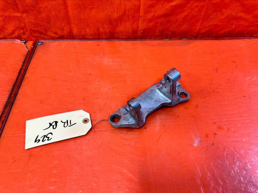 02 06 ACURA RSX TYPE S BASE K20 MANUAL TRANSMISSION MOUNT BRACKET OEM 3290