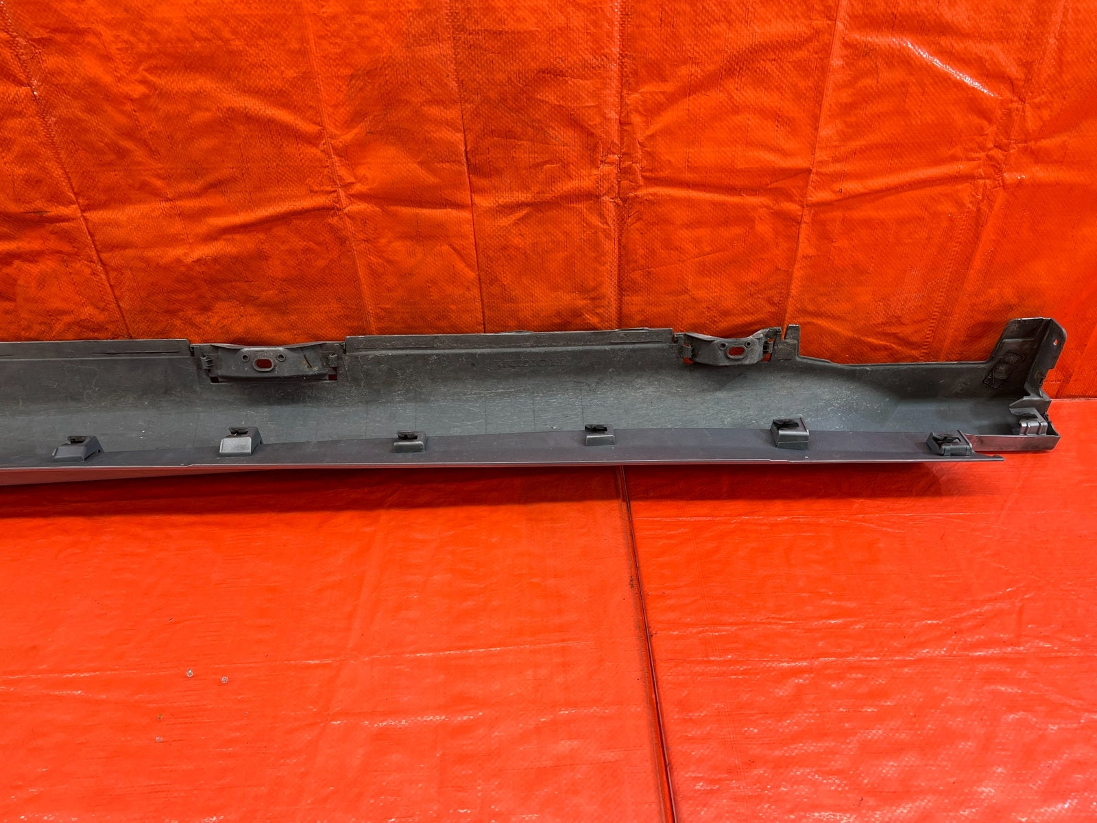 18 21 HONDA ACCORD SPORT   SIDE SKIRT ROCKER MOLDING TRIM RIGHT SIDE   OEM #18420