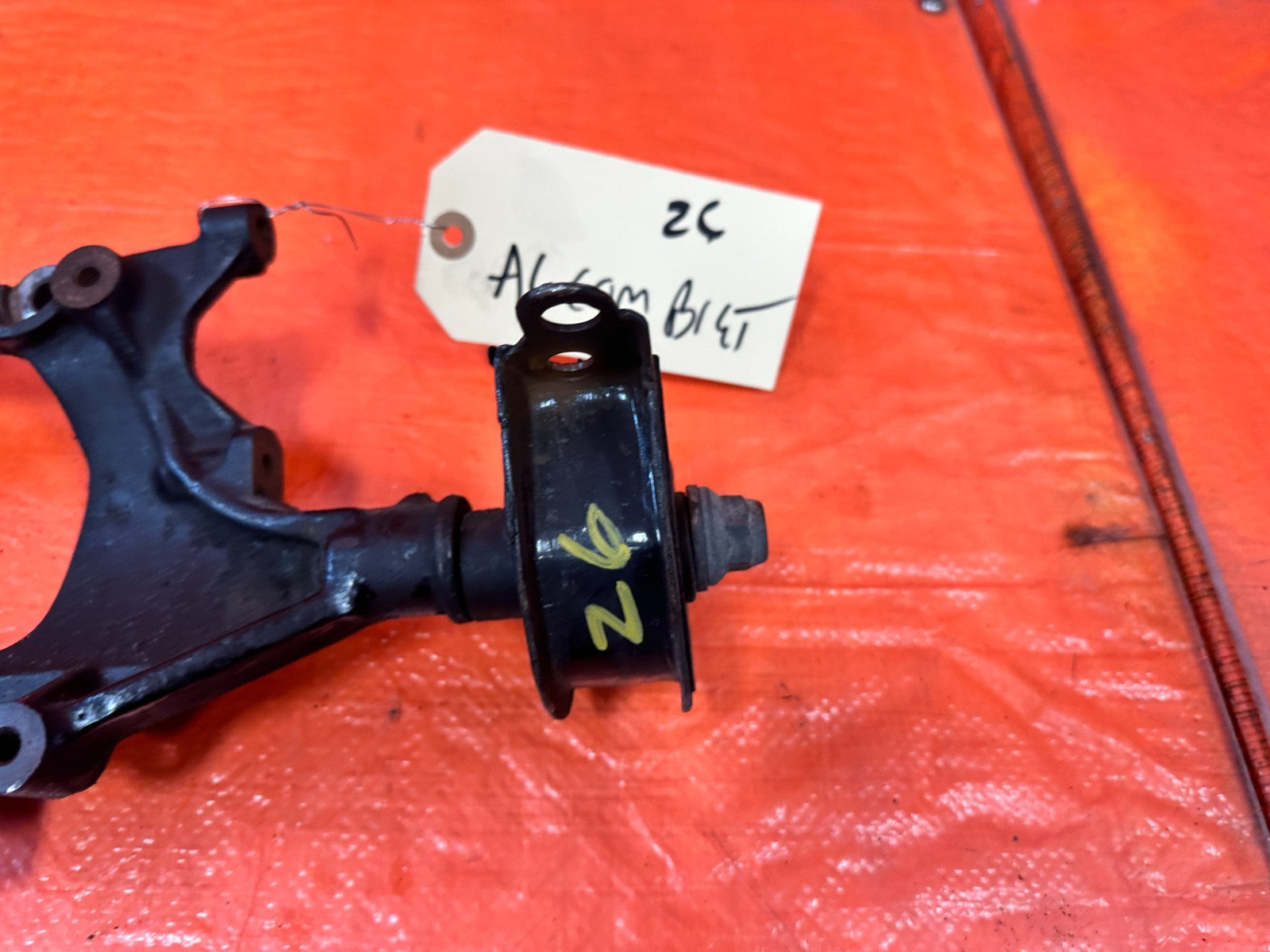 92 95 HONDA CIVIC EX SI 1.6L D16Z6 A/C AIR COMPRESSOR MOUNT BRACKET #Z66