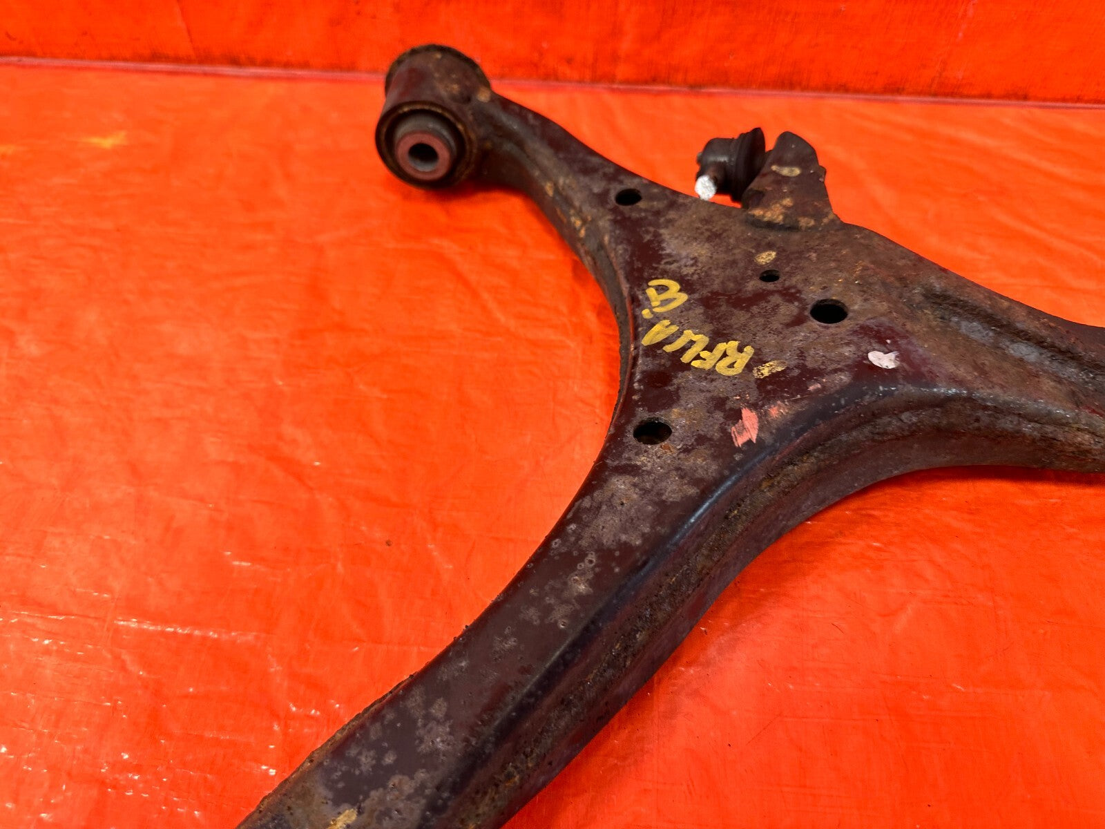 05 06 ACURA RSX   BASE   FRONT LOWER CONTROL ARMS   LEFT & RIGHT   CORE USE ONLY3