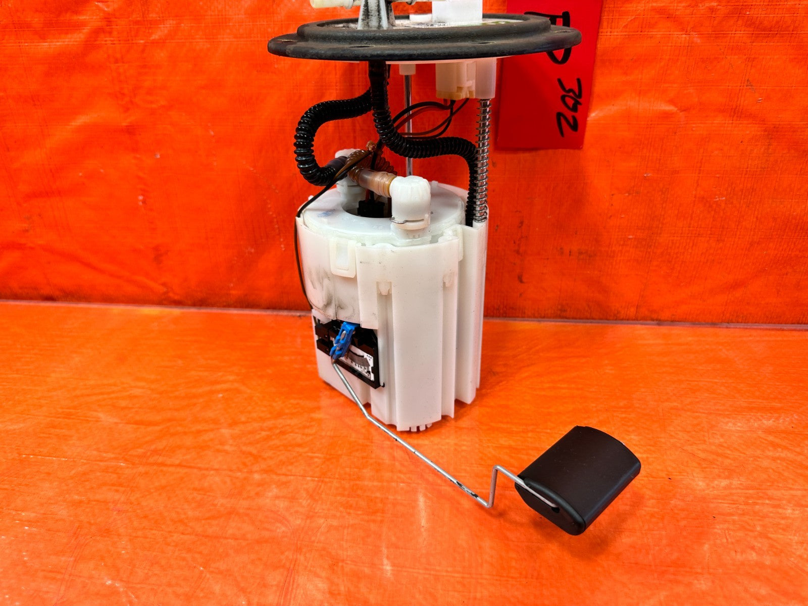 13 16 HYUNDAI GENESIS COUPE   GASOLINE GAS FUEL PUMP SENDING UNIT   OEM #3022