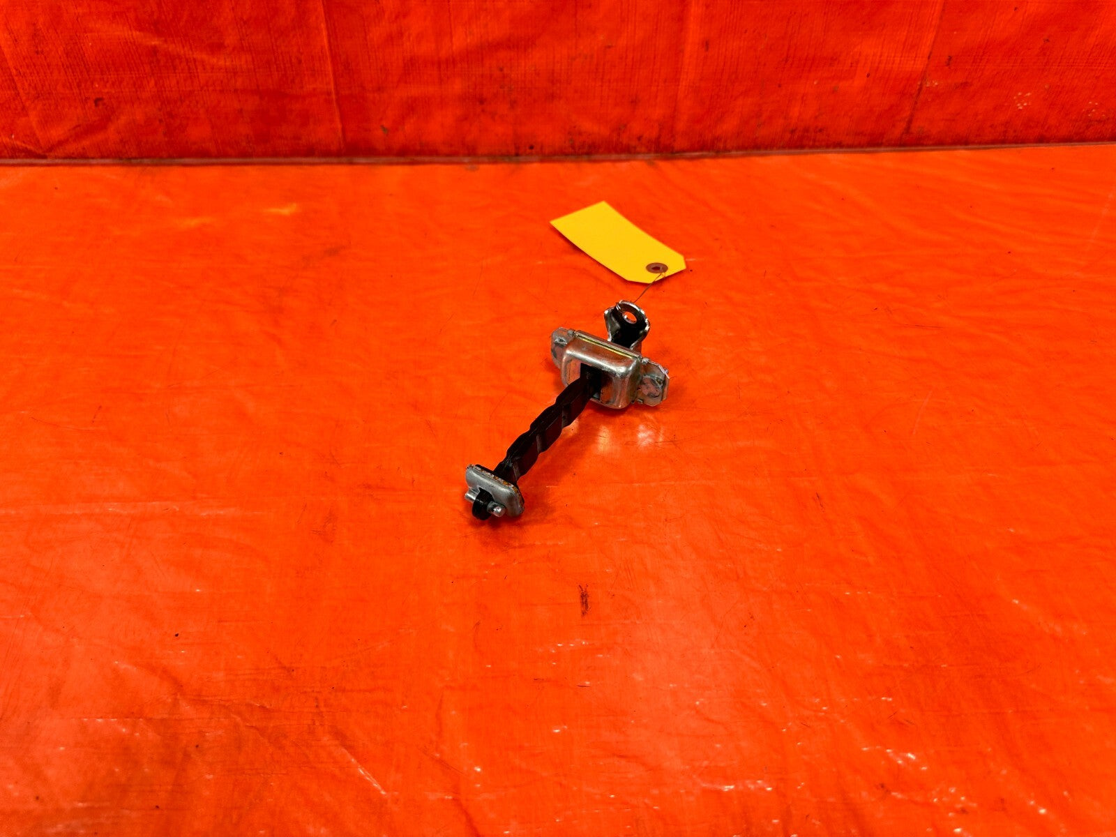 13 20 SUBARU BRZ   PASSENGER RIGHT DOOR CHECKER HINGE ARM STOPPER   OEM #2922