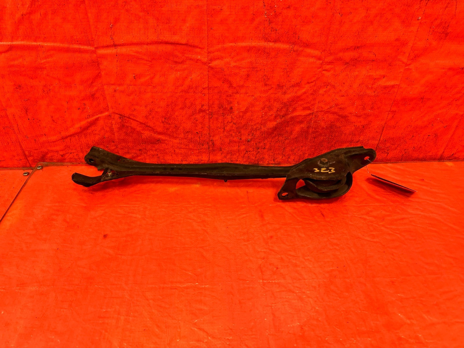 97 01 HONDA PRELUDE   PASSENGER RIGHT REAR TRAILING ARM BRAKE DRUM   OEM #3235