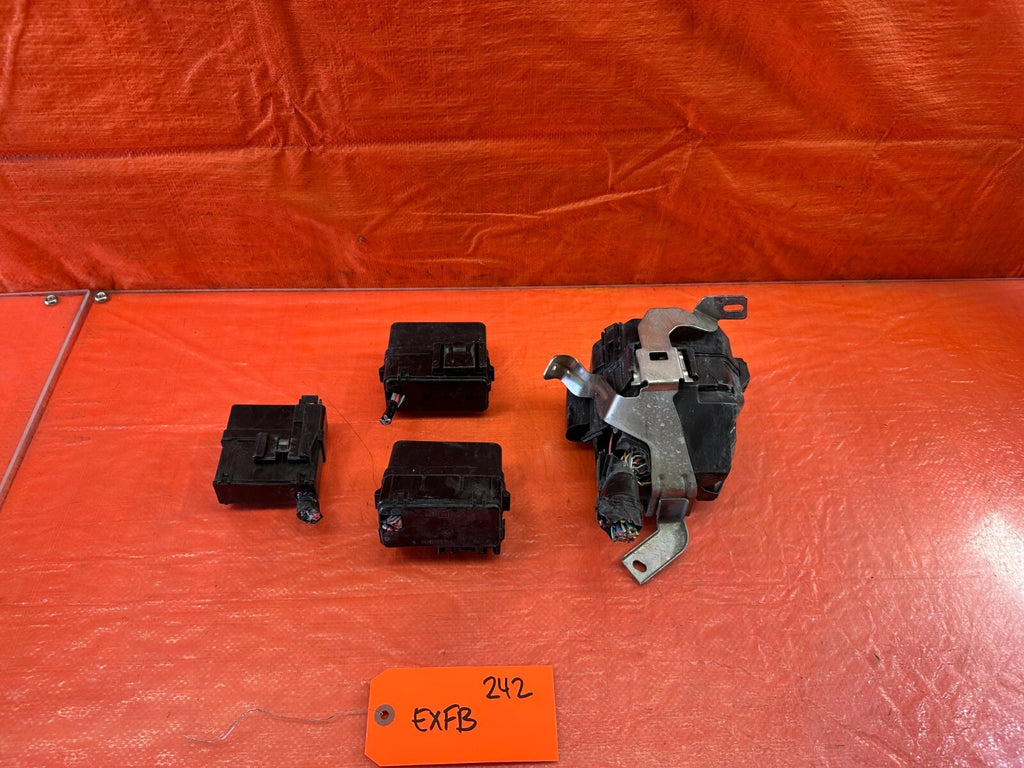 2017 17 INFINITI Q50 RED SPORT 400   ENGINE BAY FUSE BOX SET OF 4 BOXES OEM #2429