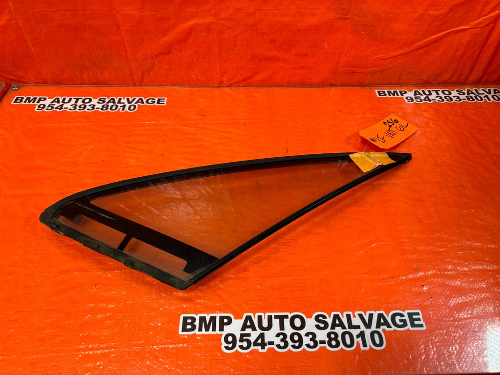 93 97 HONDA DEL SOL   DRIVER LEFT FRONT   DOOR VENT GLASS   OEM FACTORY #2561