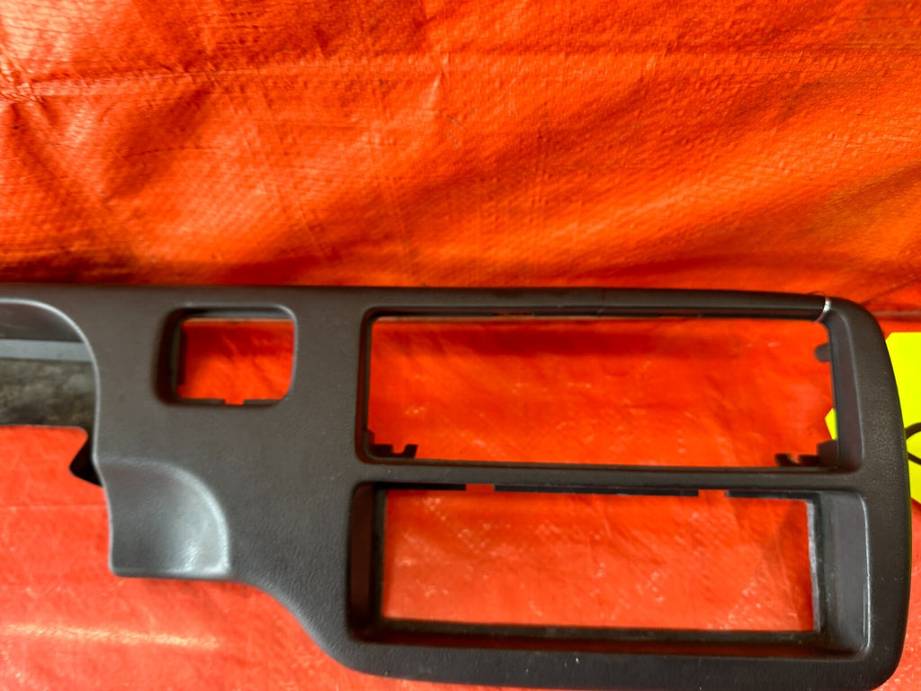 94 95 HONDA CIVIC   CLIMATE CONTROL BEZEL SURROUND TRIM PLASTIC   OEM #2365