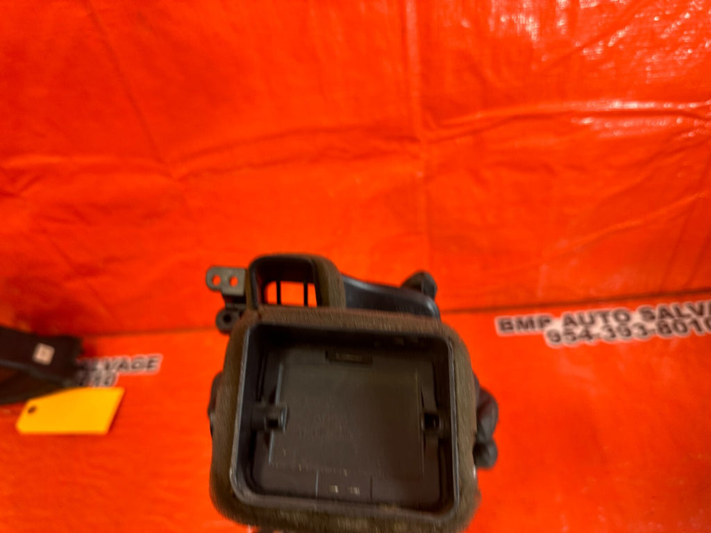 06 11 HONDA CIVIC   AC VENT   OEM PART # 77620 SNA A11    !!MATCH B4 BUY OEM 26010