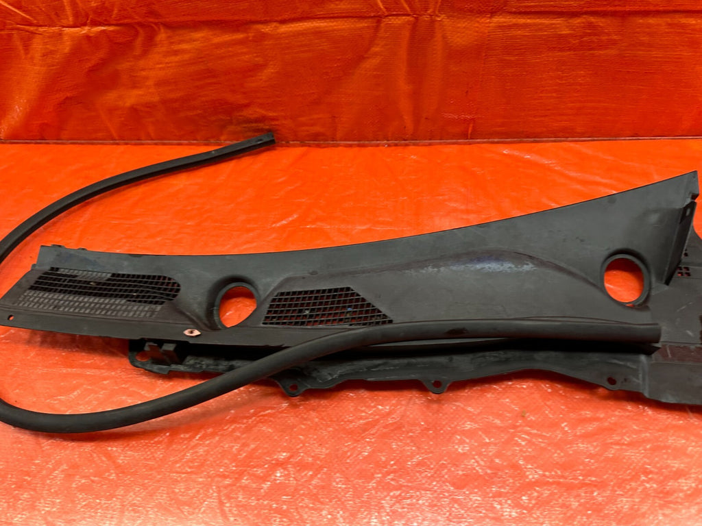 08 15 INFINITI G37 & Q60   2D COUPE   WIPER COWL TRIM   LEFT SIDE   OEM #2076