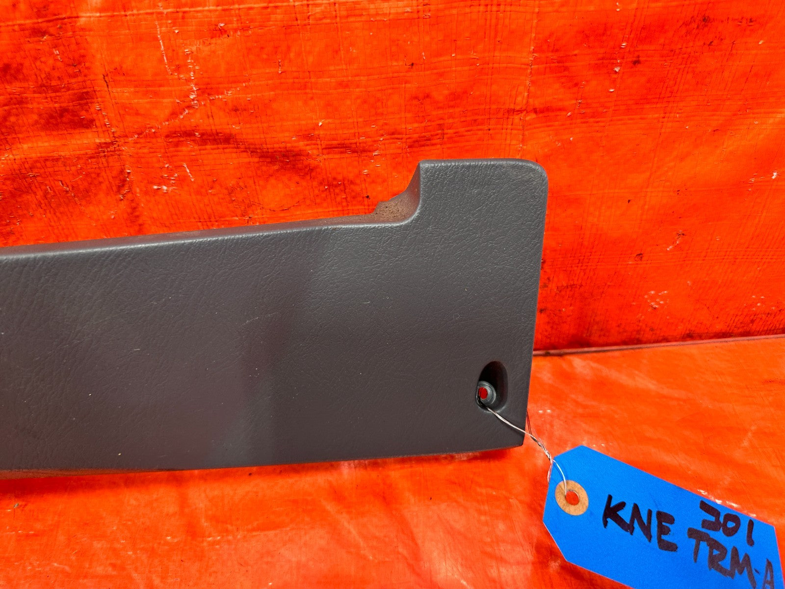 97 01 HONDA CR V CRV   UNDER STEERING COLUMN COVER KNEE TRIM PANEL COVER OEM 3002