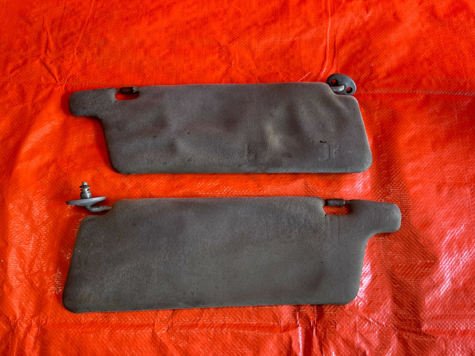 89 91 HONDA CRX   DX & HF MODEL ONLY   SUN VISOR SET VISORS LEFT RIGHT   OEM #618