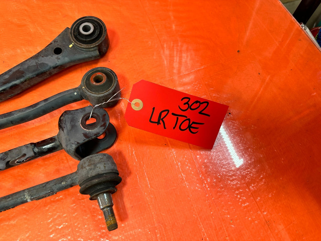 13 16 HYUNDAI GENESIS COUPE   LEFT REAR CONTROL ARMS UPPER LOWER ALL 4 OEM 30211