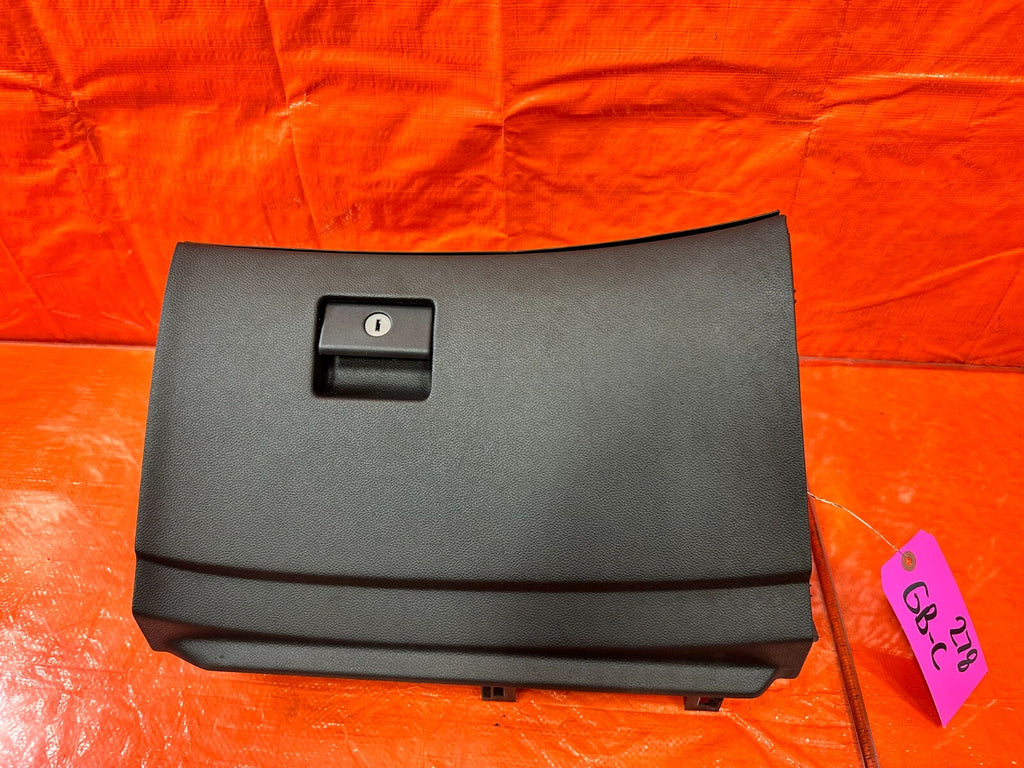 08 15 INFINITI G37 & Q60   2D COUPE   GLOVE BOX DASH BOARD TRIM PANEL   OEM #2780