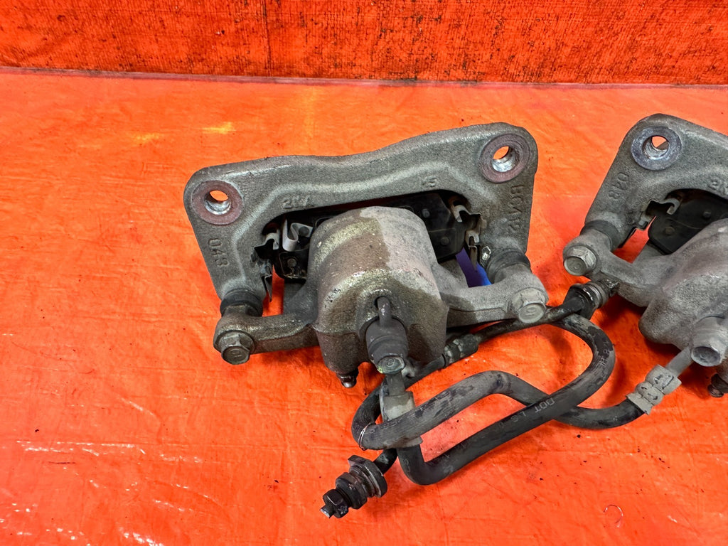12 14 HYUNDAI GENESIS COUPE BK2 2.0L LEFT AND RIGHT REAR BRAKE CALIPERS OEM 3256
