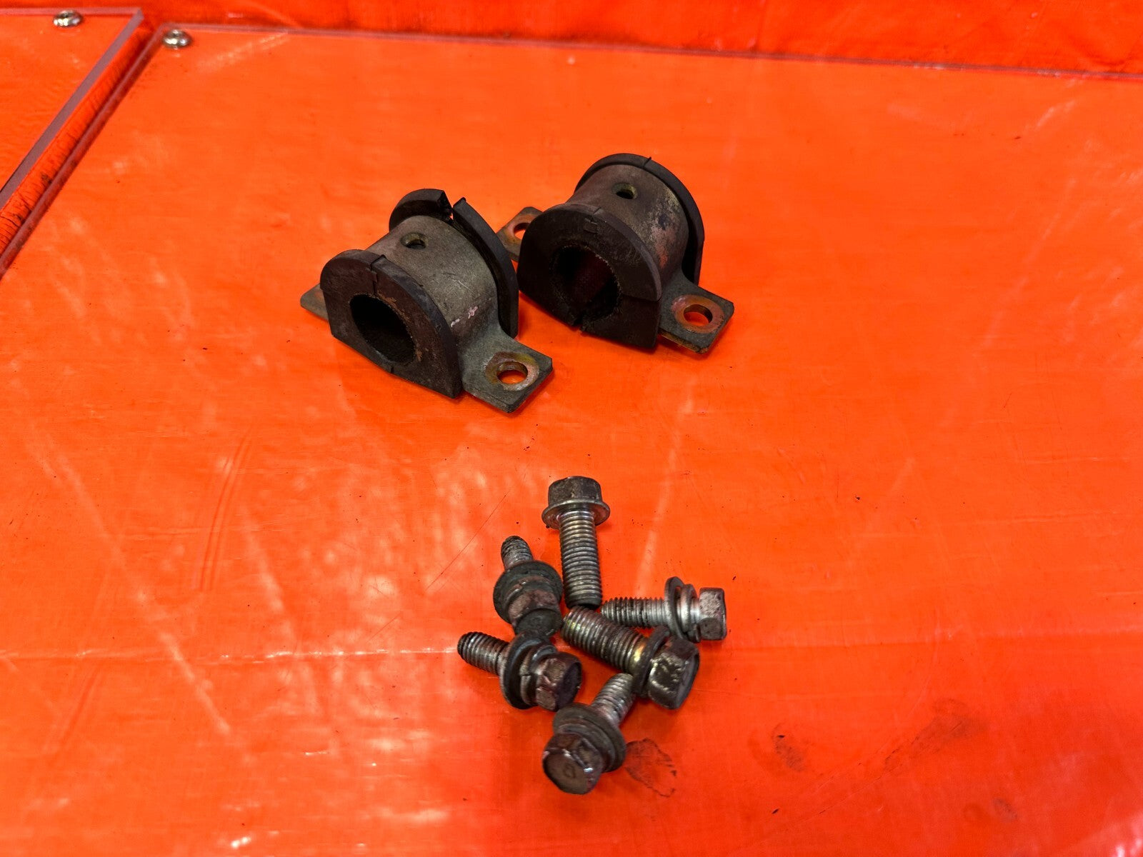 03 06 LANCER EVOLUTION VIII 8 EVO IX 9   FRONT SWAY BAR BRACKETS OEM #EVO90