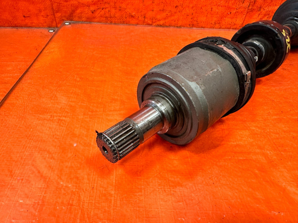 90 91 HONDA CIVIC HATCHBACK   AXLE / CV JOINT   PASSENGER RIGHT SIDE OEM 3257