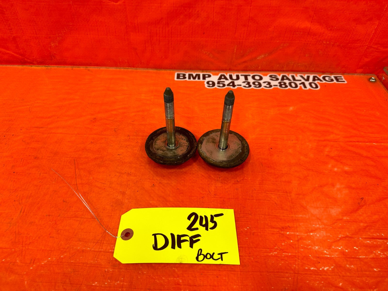 08 15 INFINITI G37 & Q60 2D COUPE   REAR DIFFERENTIAL COLLAR MOUNTING BOLTS 2456