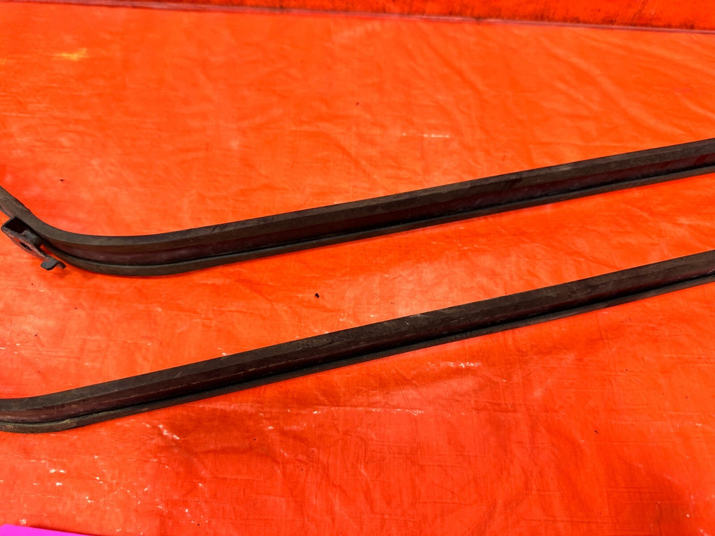08 15 INFINITI G37 COUPE GAS GASOLINE FUEL TANK MOUNTING STRAPS BAND SET OEM 2783