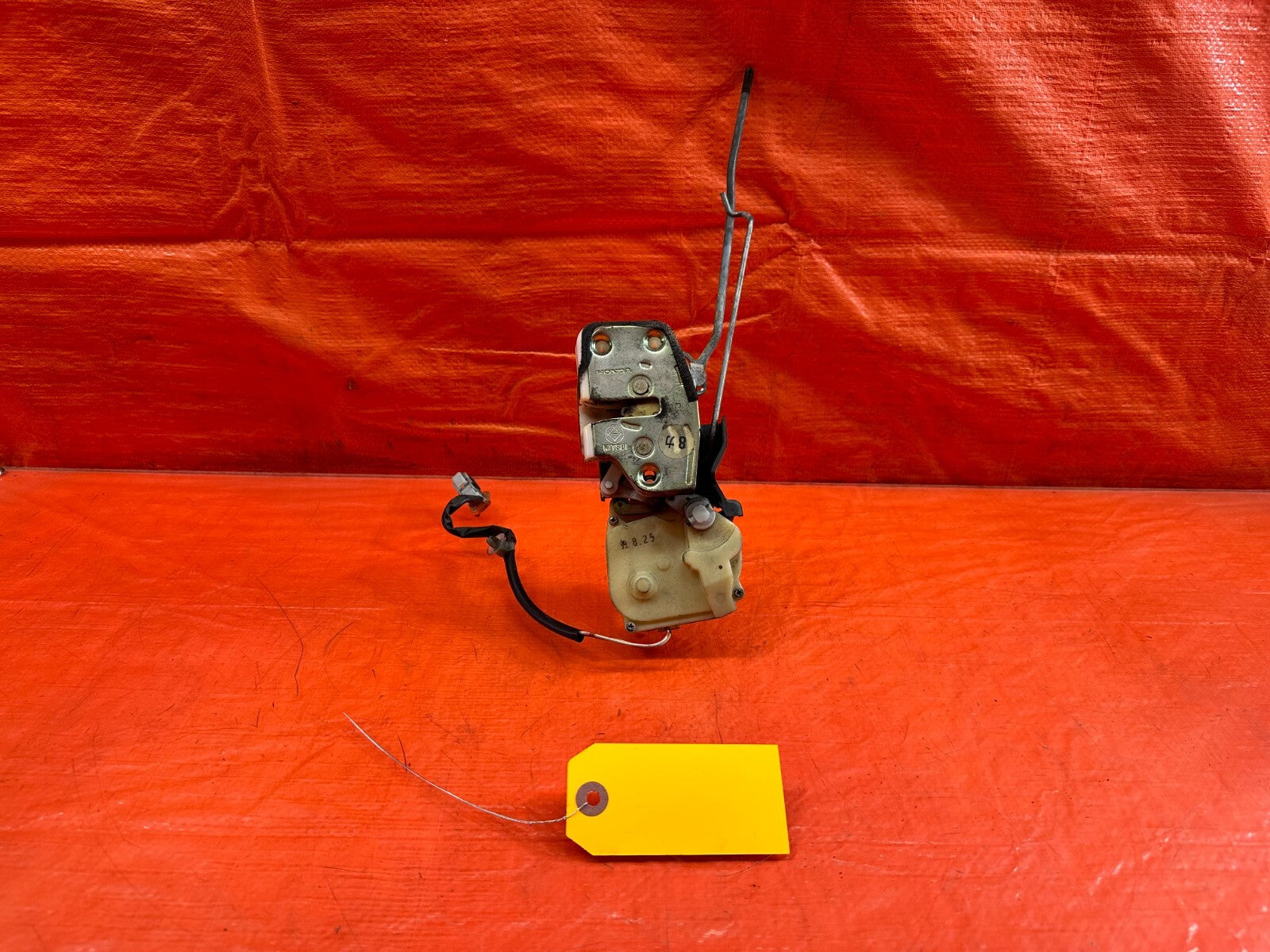 94 01 INTEGRA SEDAN   PASSENGER RIGHT FRONT DOOR LOCK ACTUATOR   OEM #2290