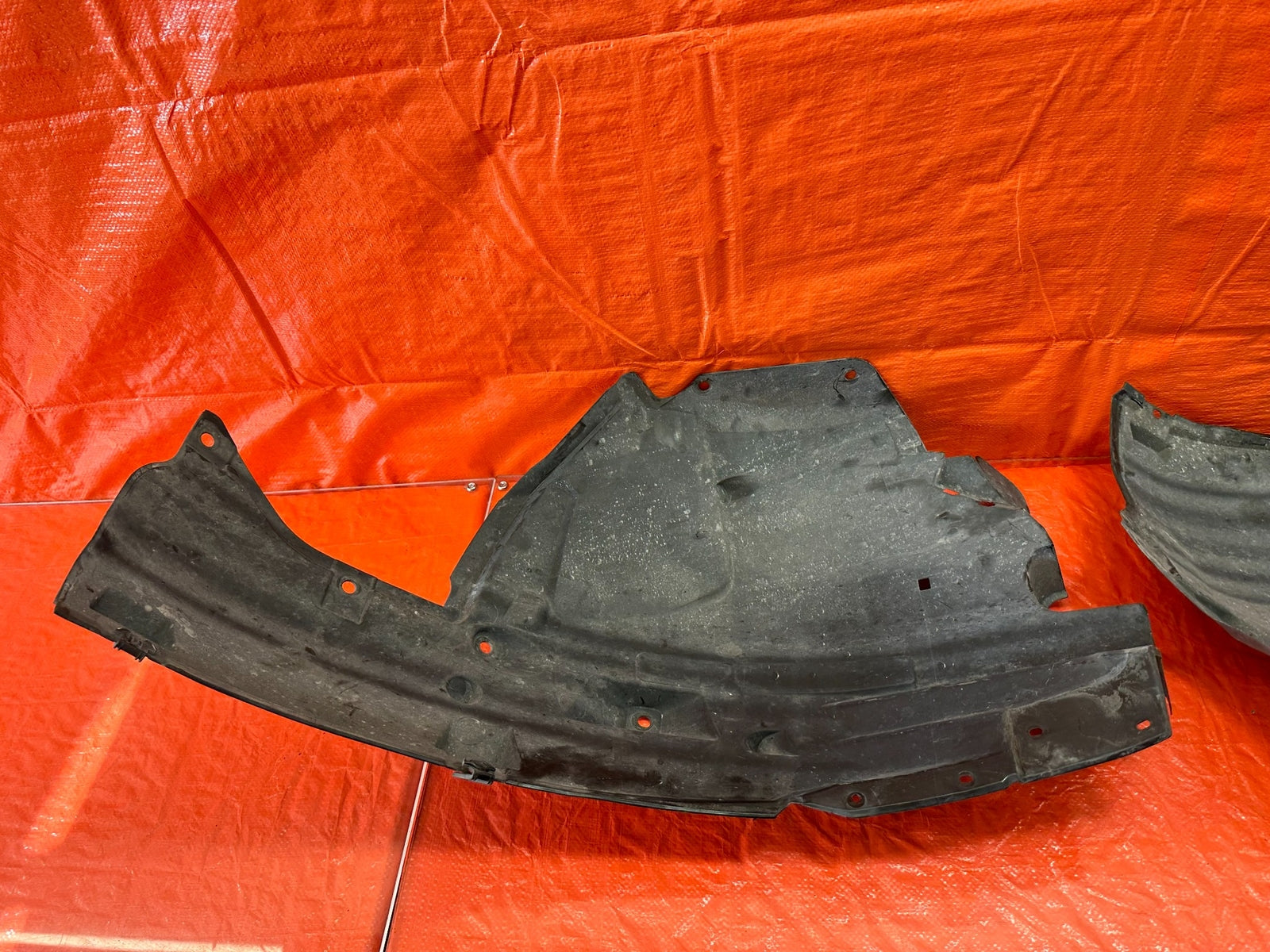 14 20 INFINITI Q50   FENDER LINER SPLASH SHIELD   PASSENGER RIGHT FRONT OEM #18516