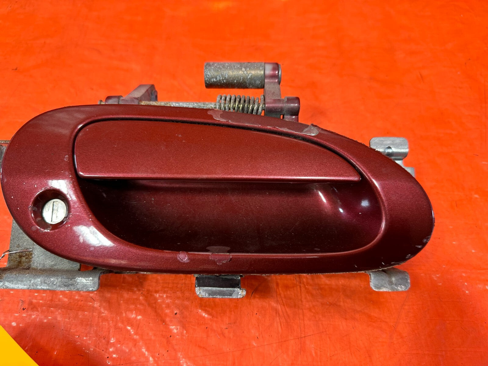 02 06 ACURA RSX   PASSENGER RIGHT   EXTERIOR DOOR HANDLE   RED   OEM OE #2545
