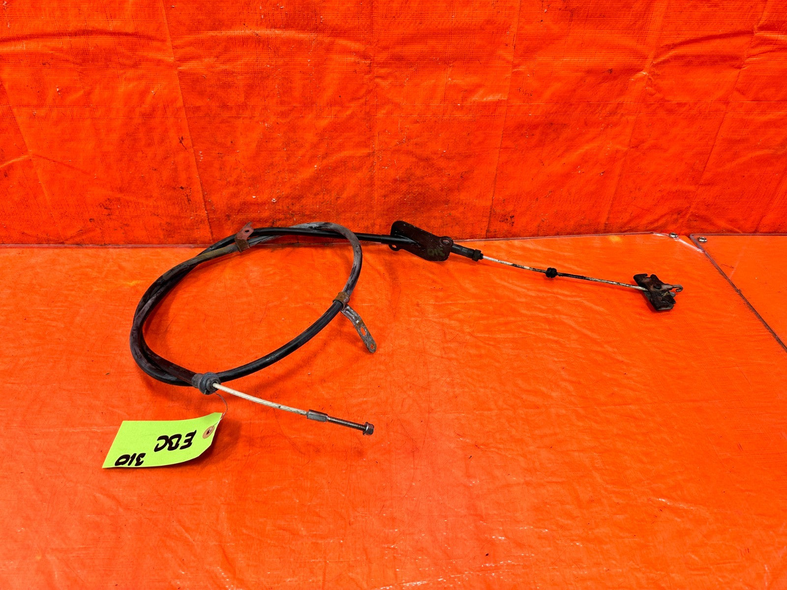 09 15 INFINITI G37 CONVERTIBLE   EMERGENCY PARKING BRAKE CABLE   OEM #3101