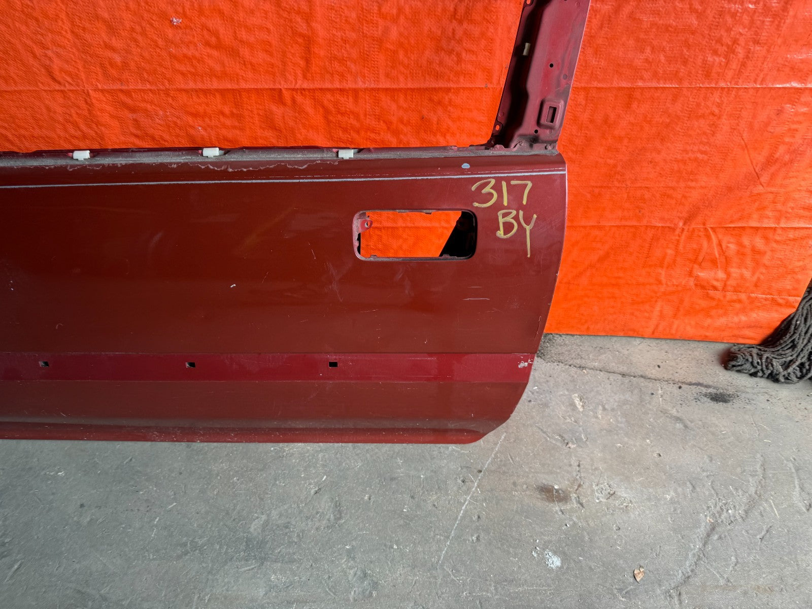 90 91 HONDA CIVIC HATCHBACK   DRIVER LEFT DOOR SHELL SKELETON FRAME   OEM 3177
