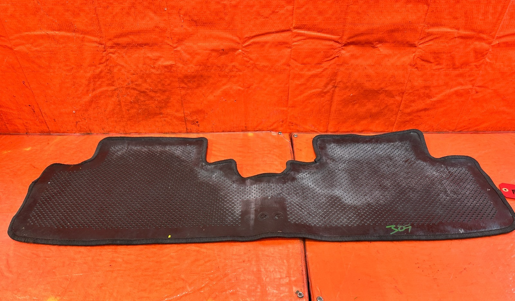 02-05 HONDA CIVIC SI EP3 HATCHBACK - REAR FLOOR MAT CARPET RUG - OEM FACTORY 3091