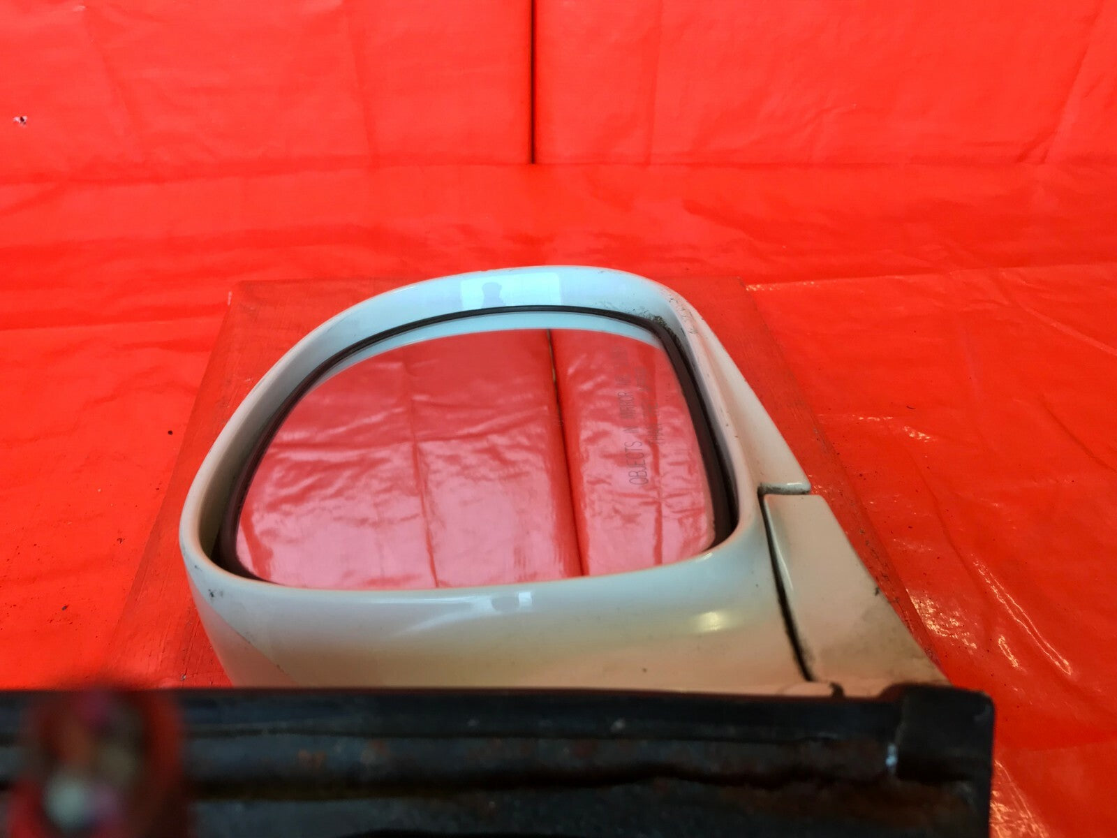 OEM 2004 2005 KIA SEDONA PASSENGER RIGHT SIDE VIEW MIRROR   7 PIN   WHITE  7