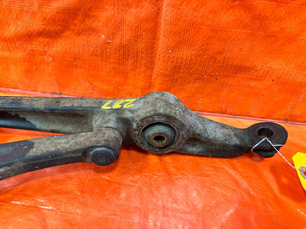 96 00 HONDA CIVIC DX CX LX HX PASSENGER RIGHT FRONT SPINDLE KNUCKLE HUB OEM #28713