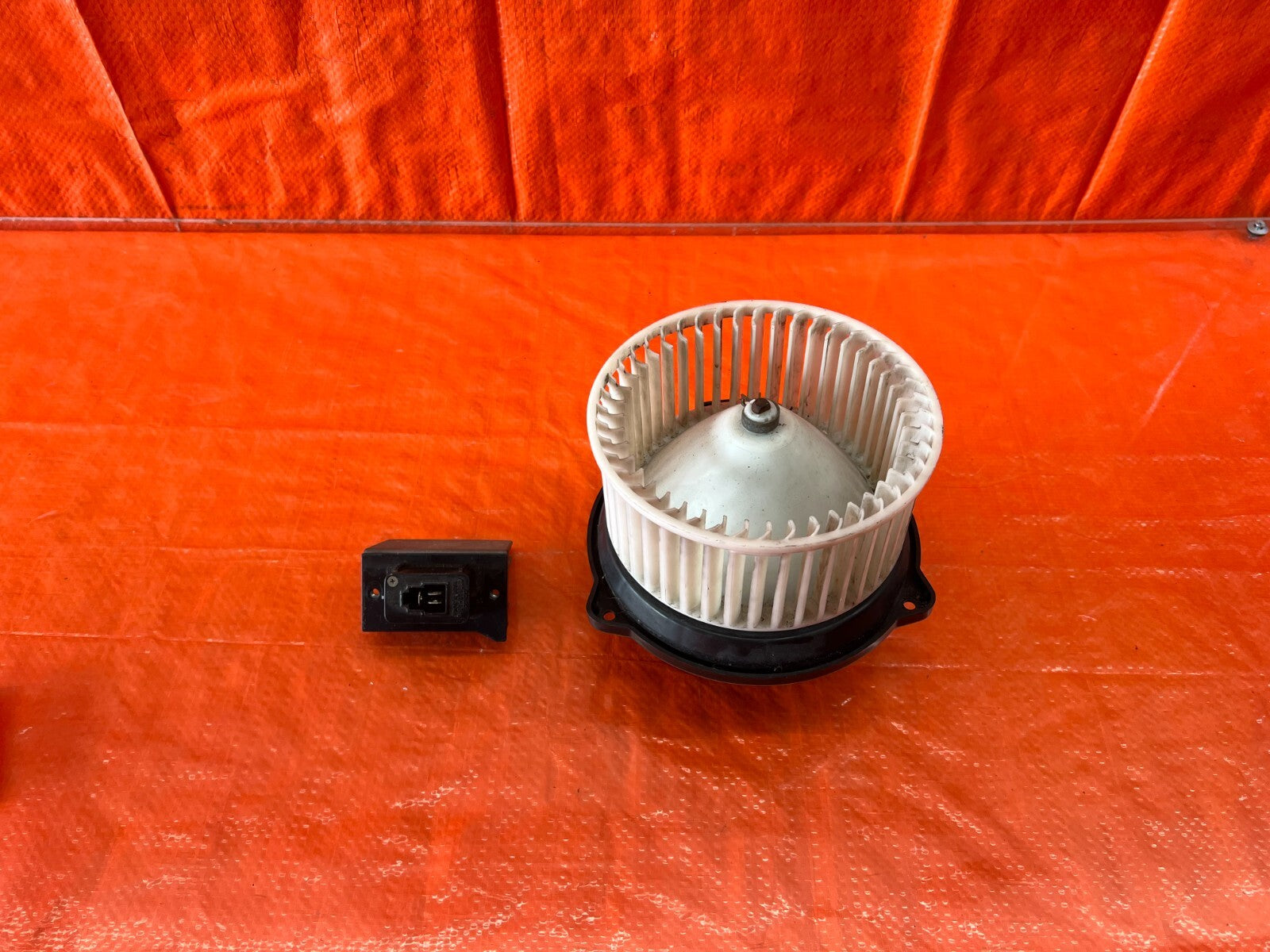 HONDA BLOWER MOTOR W/ RESISTOR   94 01 INTEGRA 92 00 CIVIC   OEM FACTORY #2285