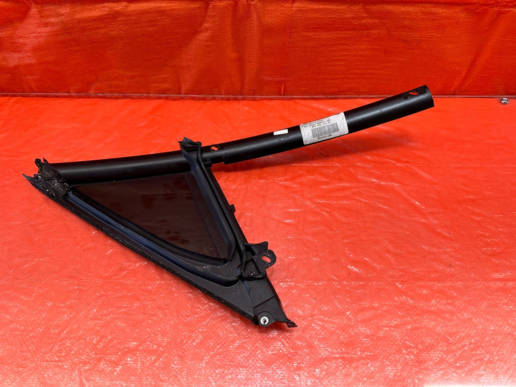 10 16 PORSCHE PANAMERA   PASSENGER RIGHT FRONT   DOOR GLASS QUARTER VENT OEM #657