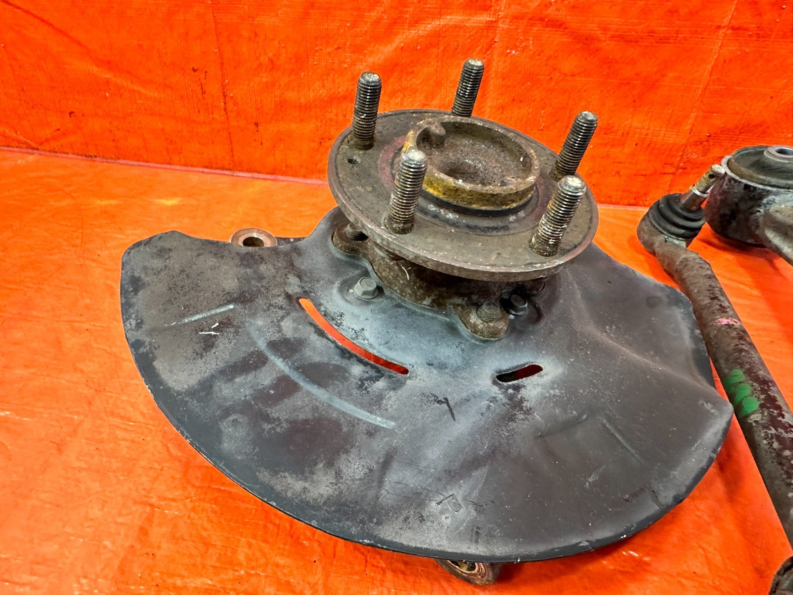 12 16 HYUNDAI GENESIS COUPE  RIGHT FRONT SPINDLE KNUCKLE HUB & ALL ARMS OEM #2995