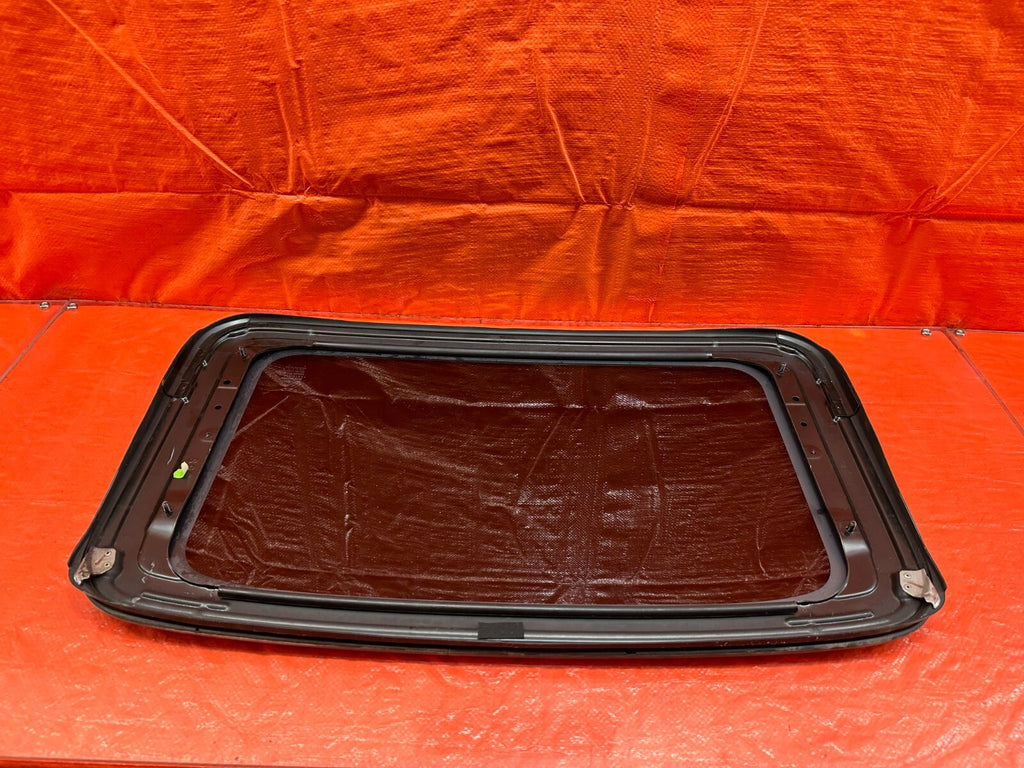 02 05 HONDA CIVIC SI EP3 HATCHBACK   SUNROOF MOONROOF SLIDING ROOF GLASS OEM 2168