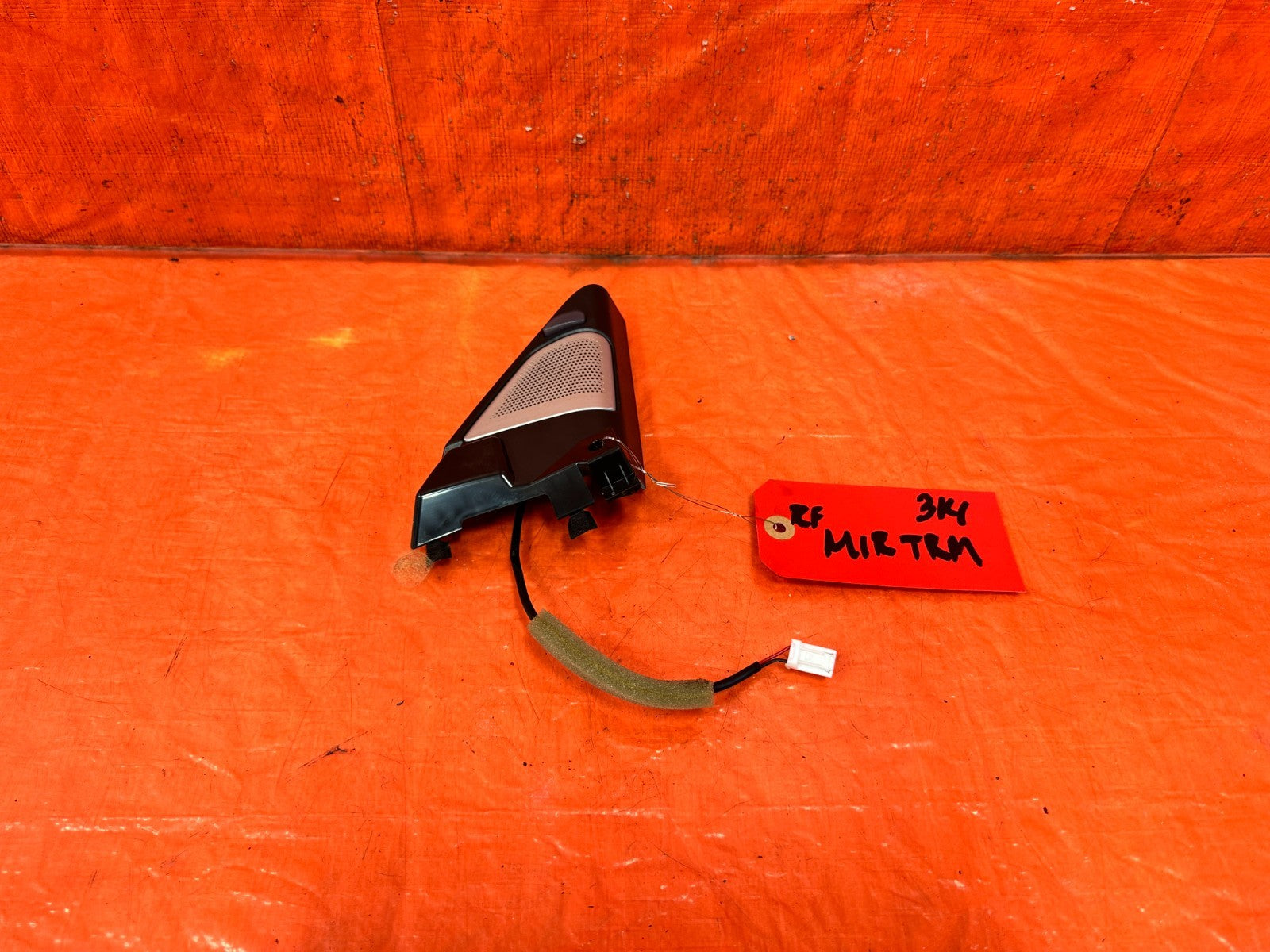 14 20 INFINITI Q50   PASSENGER RIGHT TWEETER W/ BLIND SPOT MONITOR   OEM #3140