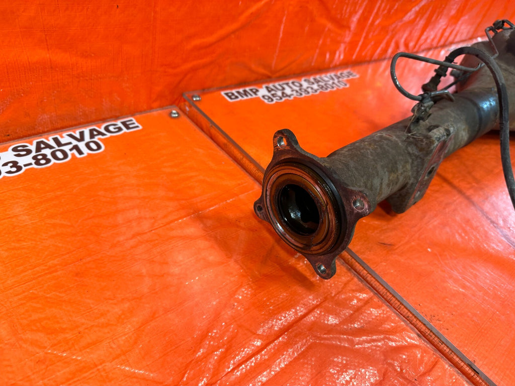 95 04 TOYOTA TACOMA   4 CYLINDER   NON ABS   BARE AXLE HOUSING ASSEMBLY OEM #24911
