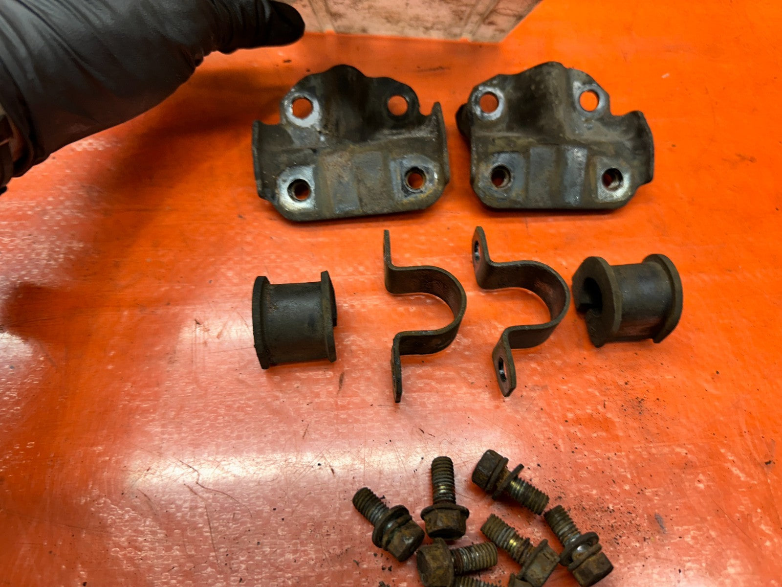 94-01 ACURA INTEGRA REAR SWAY STABILIZER BAR MOUNT BRACKETS PAIR OEM #3407