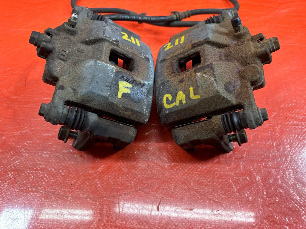02 06 ACURA RSX TYPE S   FRONT BRAKE CALIPER SET CALIPERS LEFT AND RIGHT OEM 2114