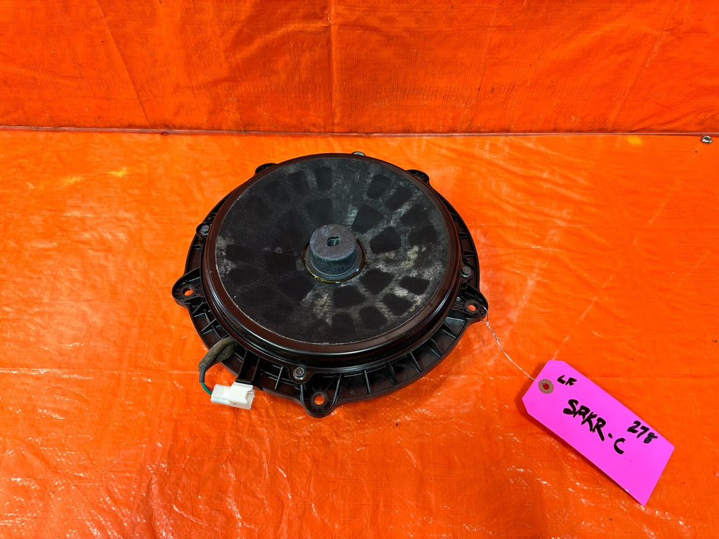 08 15 INFINITI G37 COUPE & CONVERTIBLE   LEFT FRONT   BOSE SPEAKER   OEM 2782