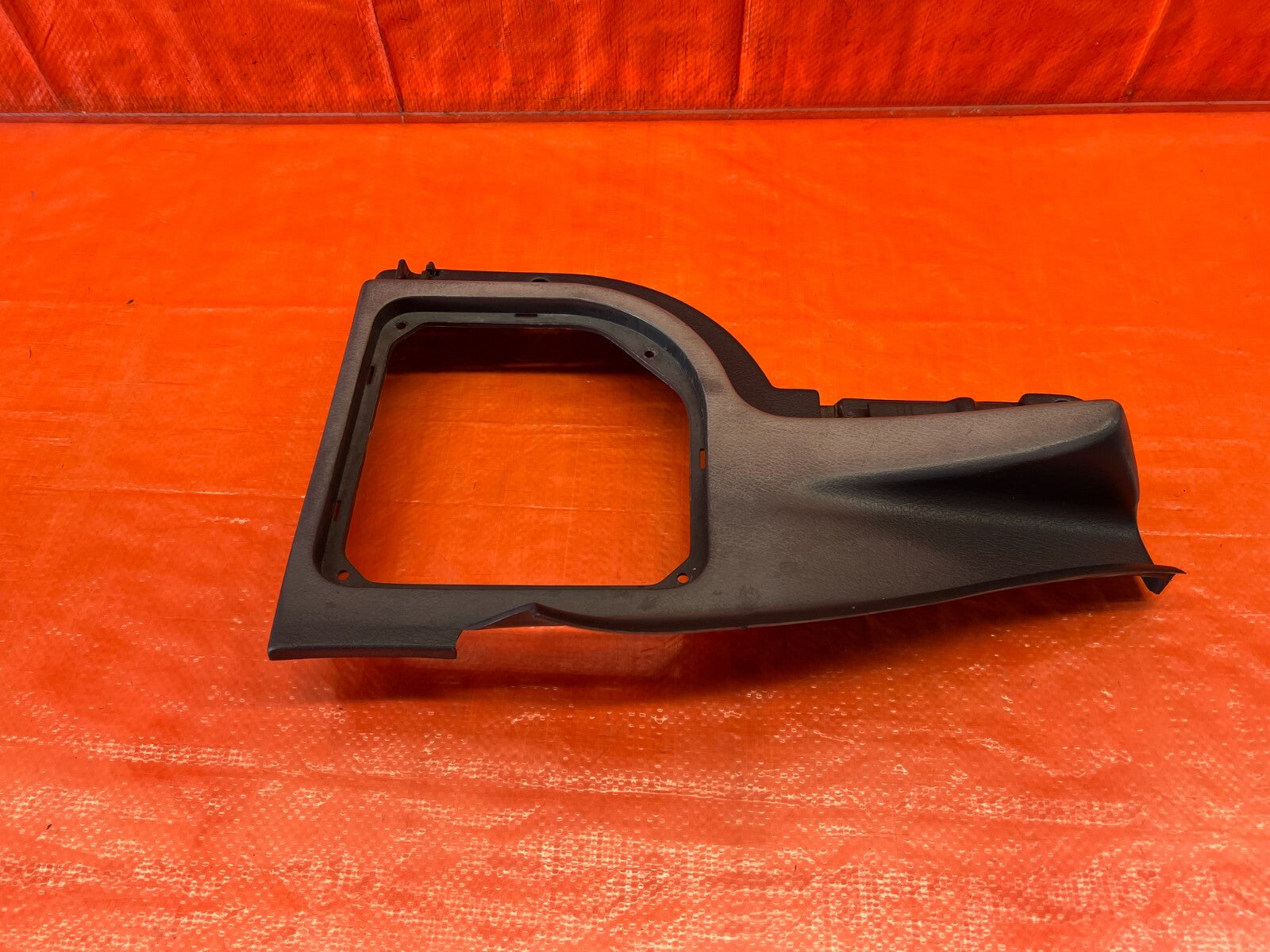 90 93 ACURA INTEGRA 2D RS   DRIVER LEFT CARGO COVER TRIM BRACKET BLUE OEM #1540