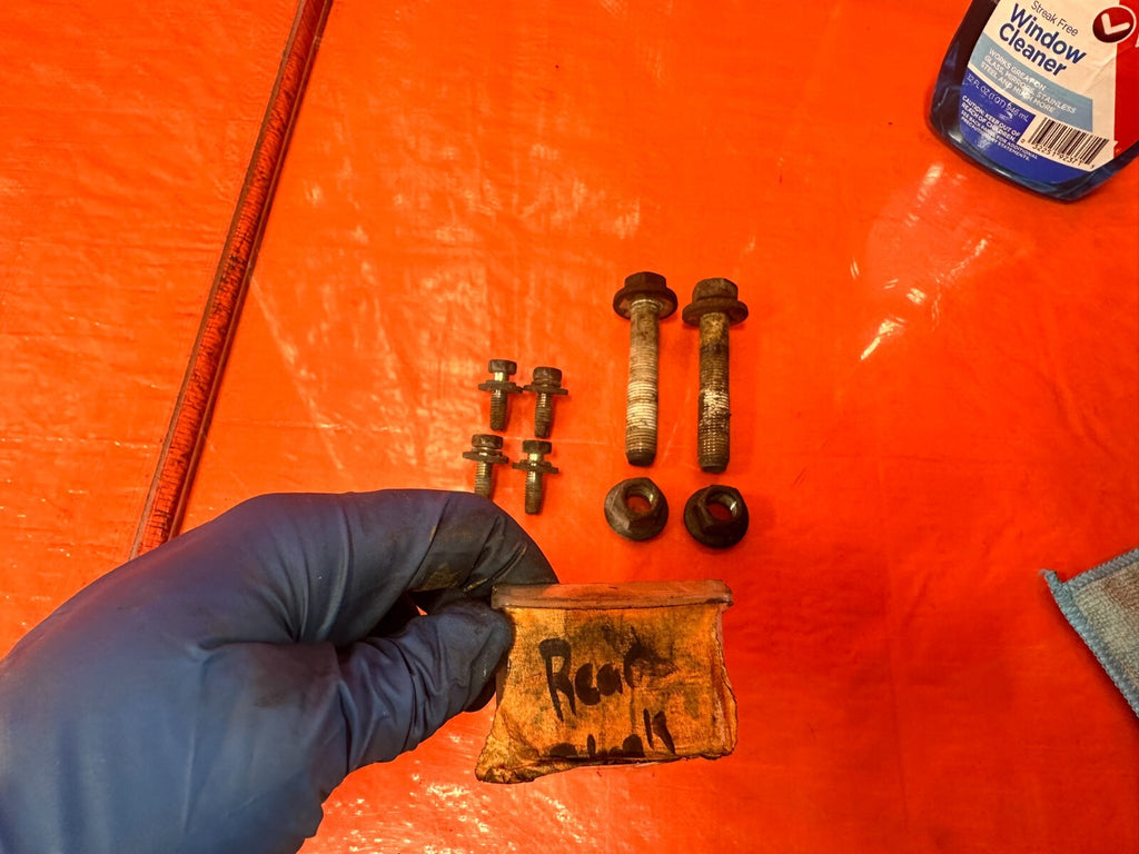 02 10 LEXUS SC430   REAR SHOCK STRUT BOLTS NUTS HARDWARE   OEM FACTORY #2884