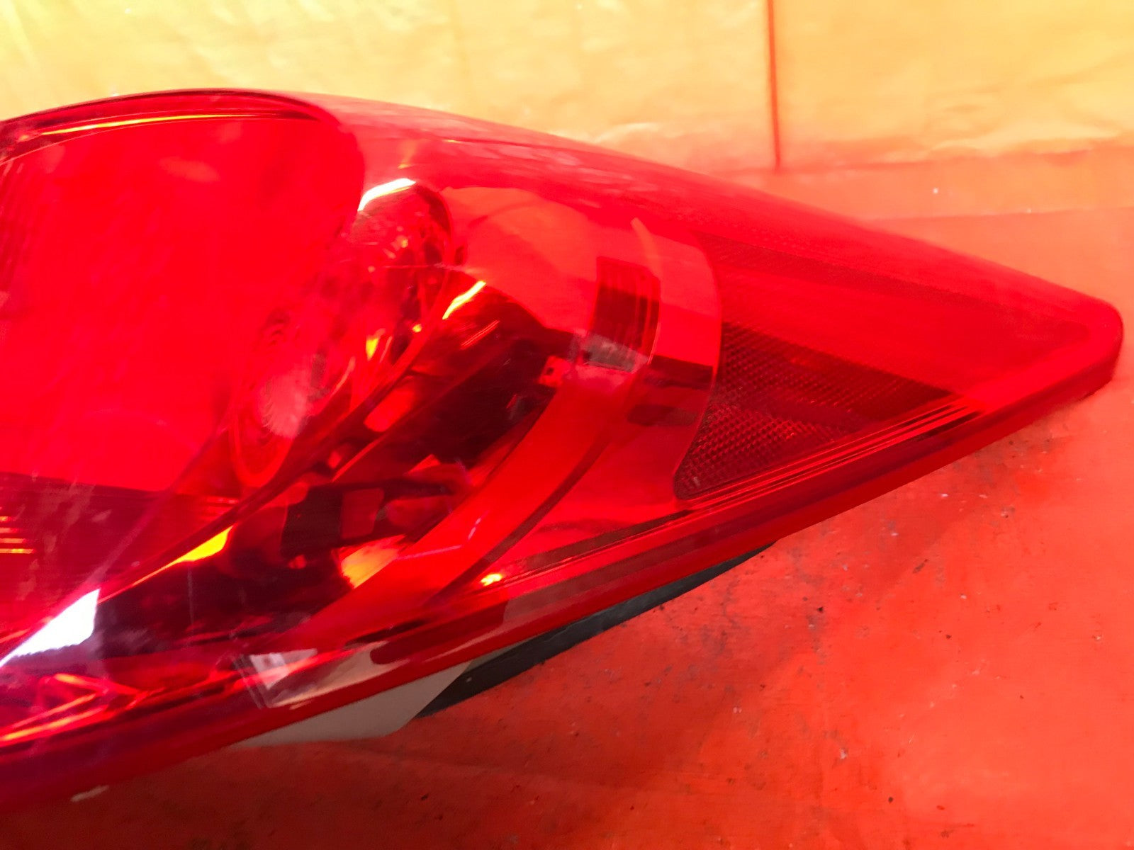 OEM 2012 2013 2014 HYUNDAI SONATA PASSENGER RIGHT OUTER TAIL LIGHT LAMP R RH4