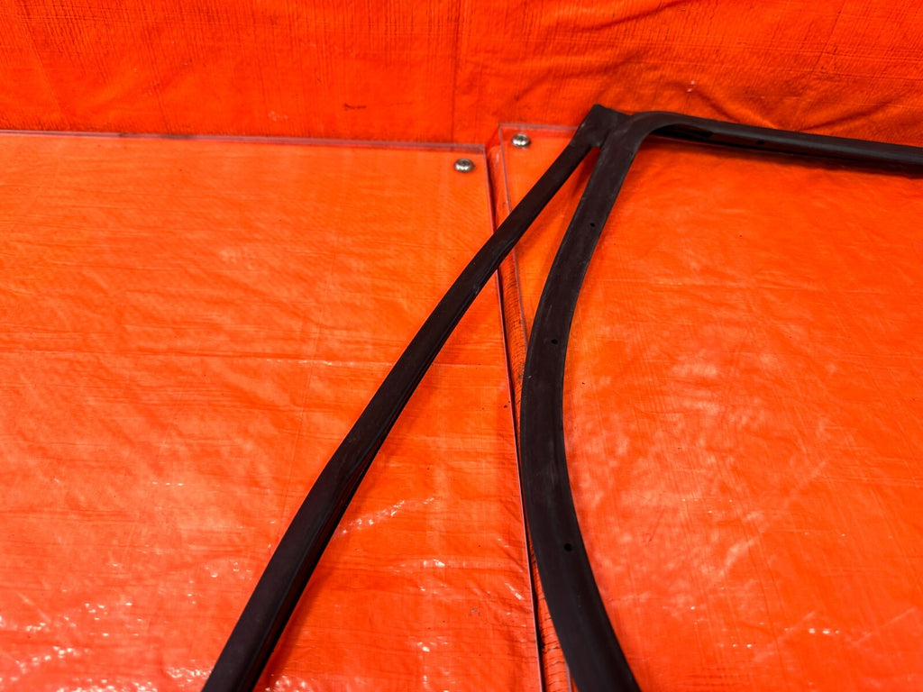 04 08 ACURA TSX PASSENGER RIGHT REAR DOOR WEATHER STRIP TRIM SEAL GASKET OEM 2759