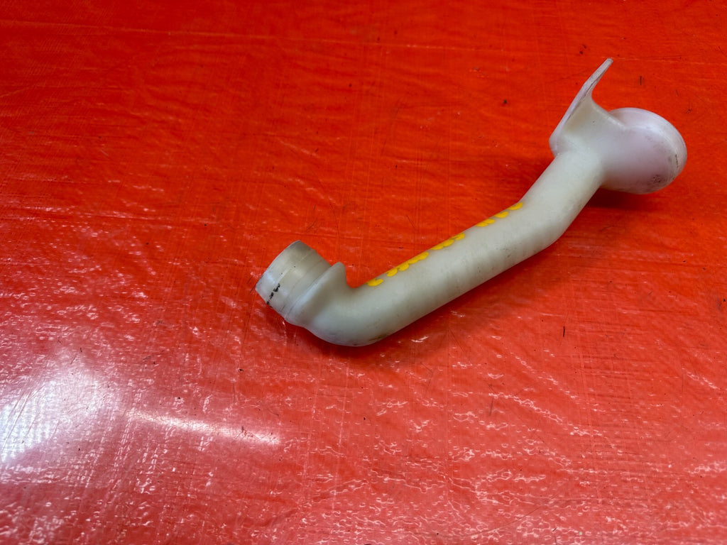 00 09 HONDA S2000   WINDSHIELD WIPER FLUID CONTAINER FILLER NECK   OEM #2241