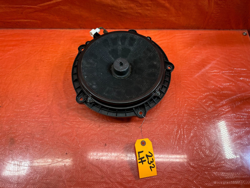 08 15 INFINITI G37 Q60 COUPE  DRIVER LEFT DOOR   BOSE SPEAKER   OEM #2320