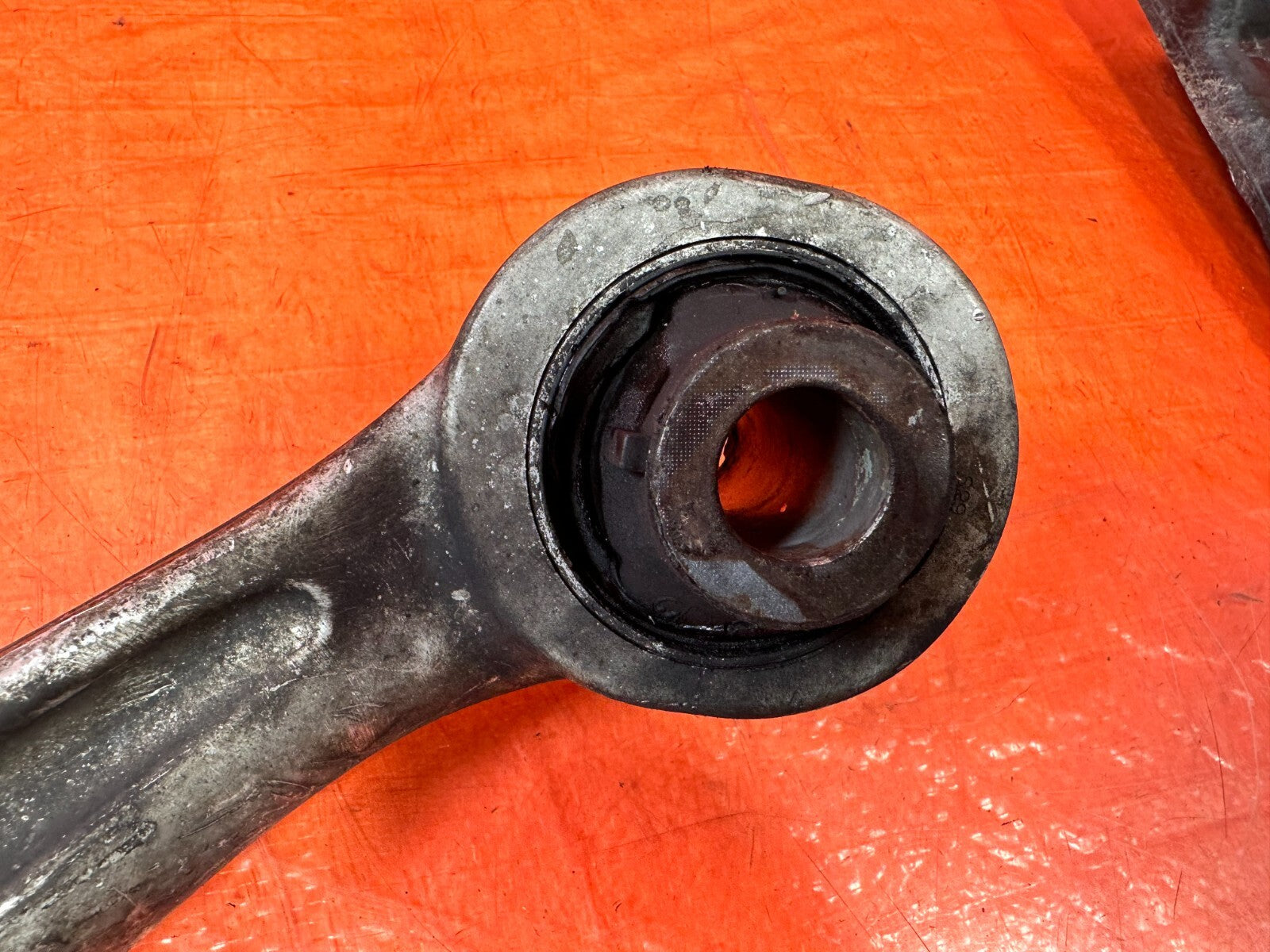 03 09 NISSAN 350Z   PASSENGER RIGHT FRONT LOWER CONTROL ARM   OEM FACTORY #2625