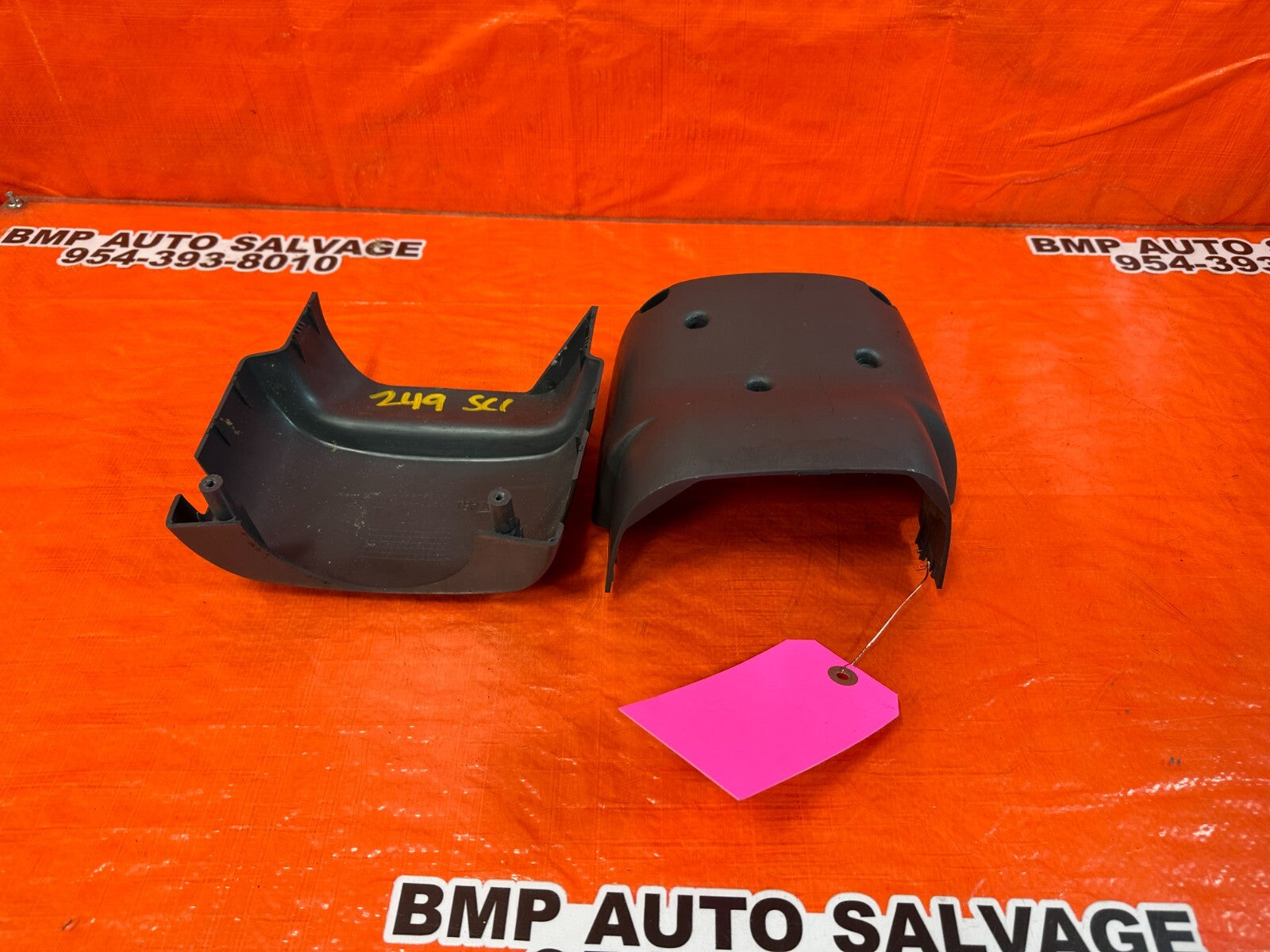 1996 96 TOYOTA TACOMA   KEY IGNITION STEERING COLUMN COVER TOP BOTTOM   OEM #2497