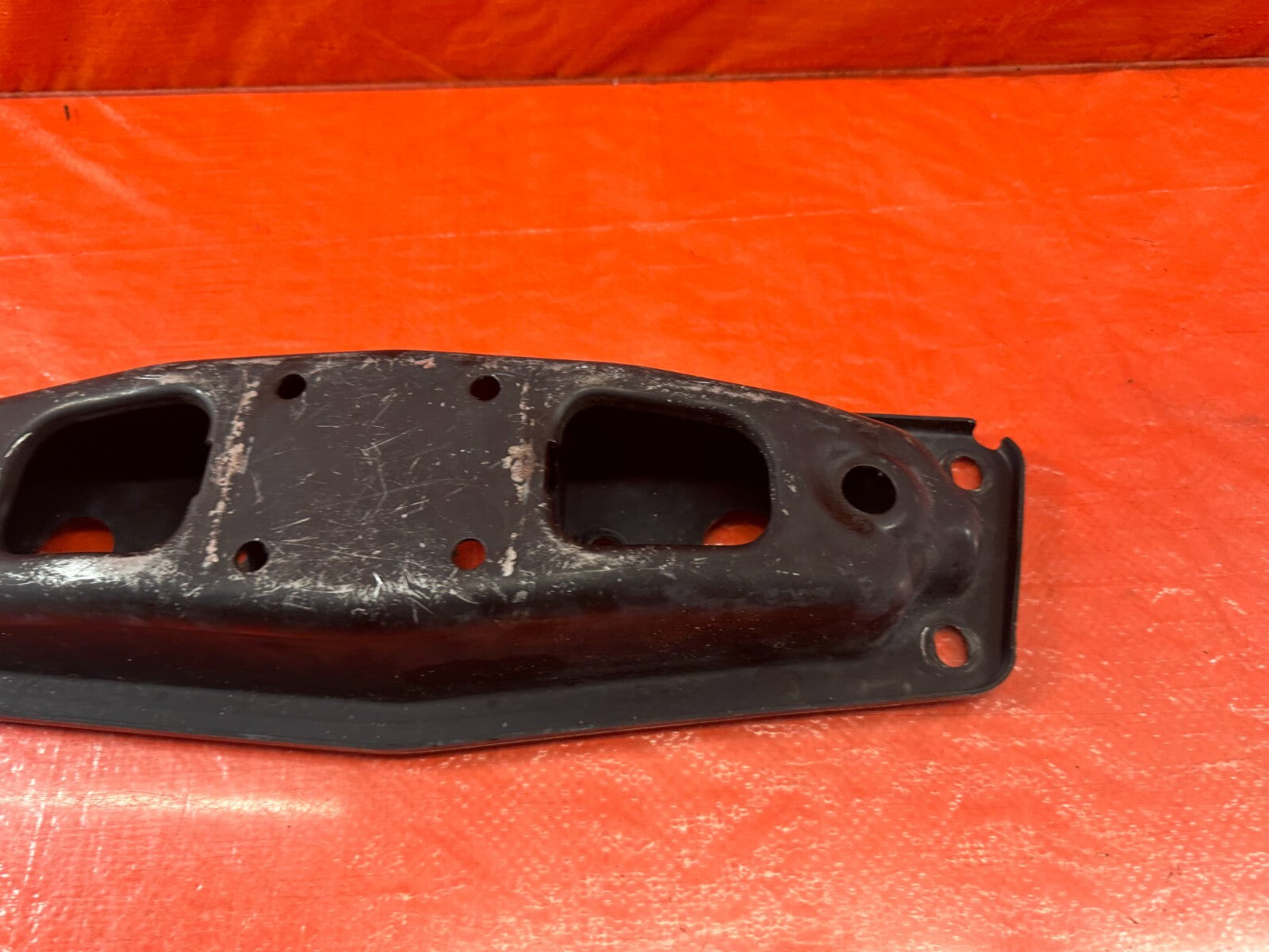 08 15 INFINITI G37 & Q60 COUPE   RWD ONLY   MANUAL TRANSMISSION BRACKET OEM #2075