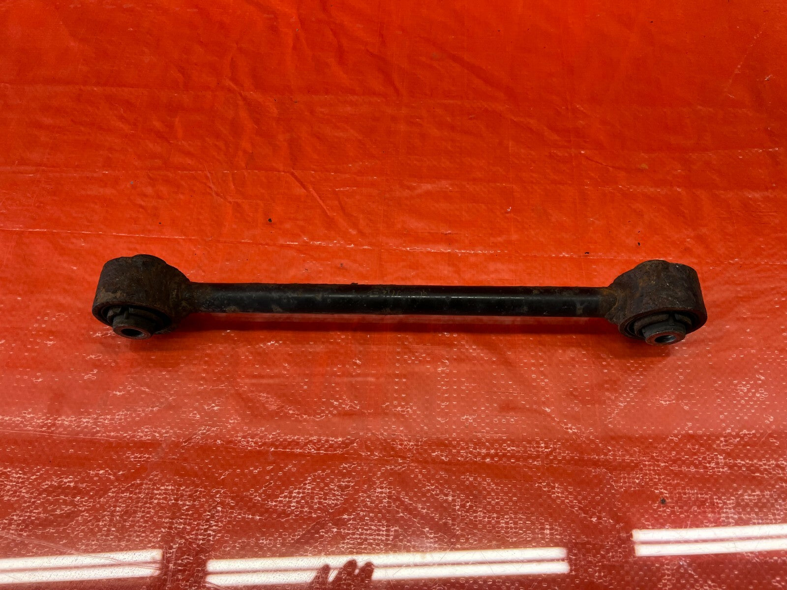 04 08 ACURA TL   LEFT OR RIGHT REAR   CONTROL ARM   15 INCHES IN LENGTH OEM #1088